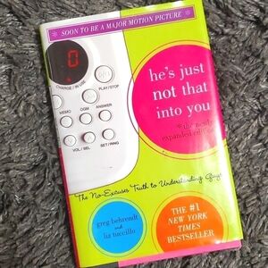 He's Just Not That Into You: The No-Excuses Truth to Understanding Guys Book